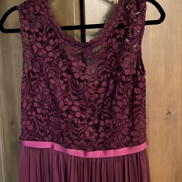 DAVID'S BRIDESMAID DRESS - Picture 3 of 5